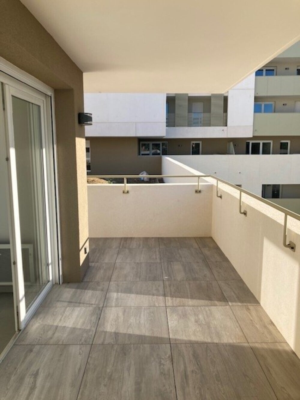 Flat Rue Assia Djebar in Montpellier