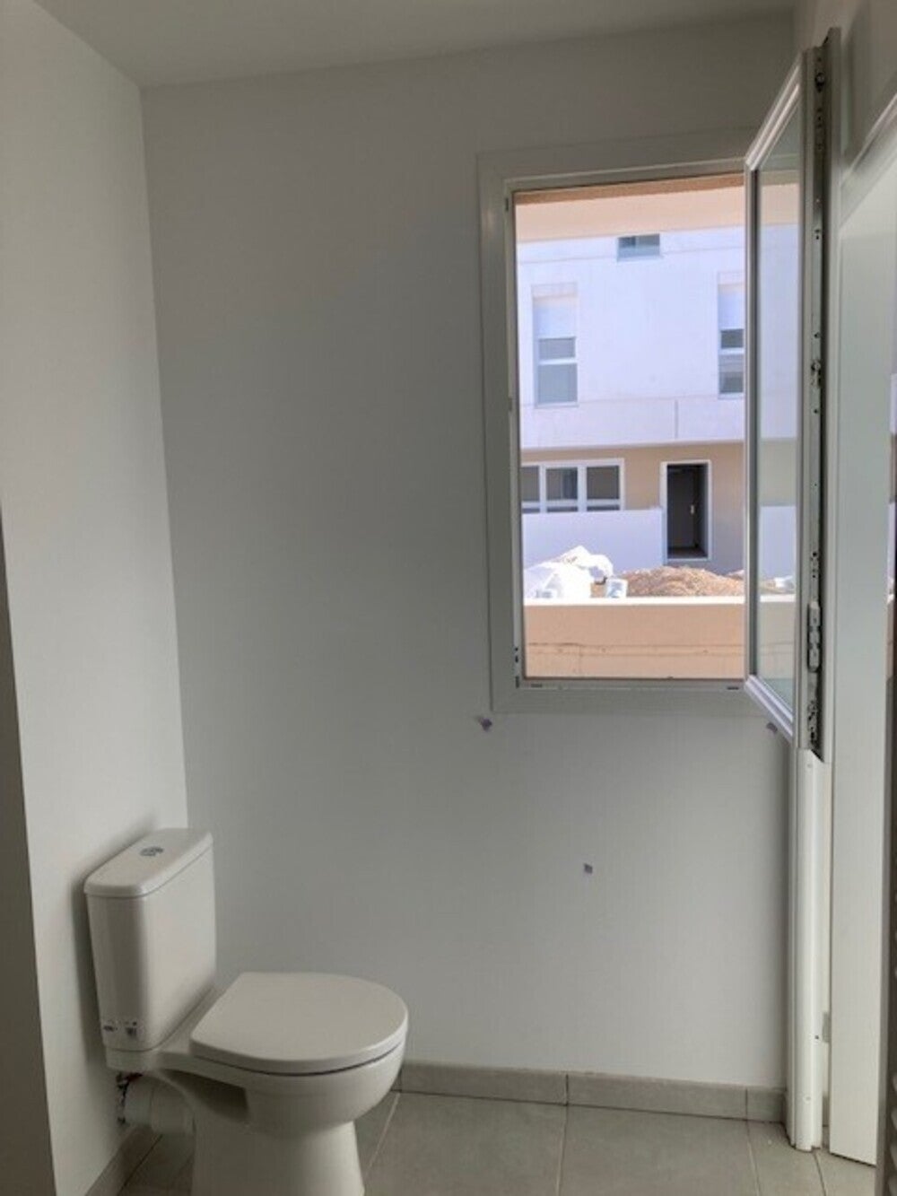 Flat Rue Assia Djebar in Montpellier