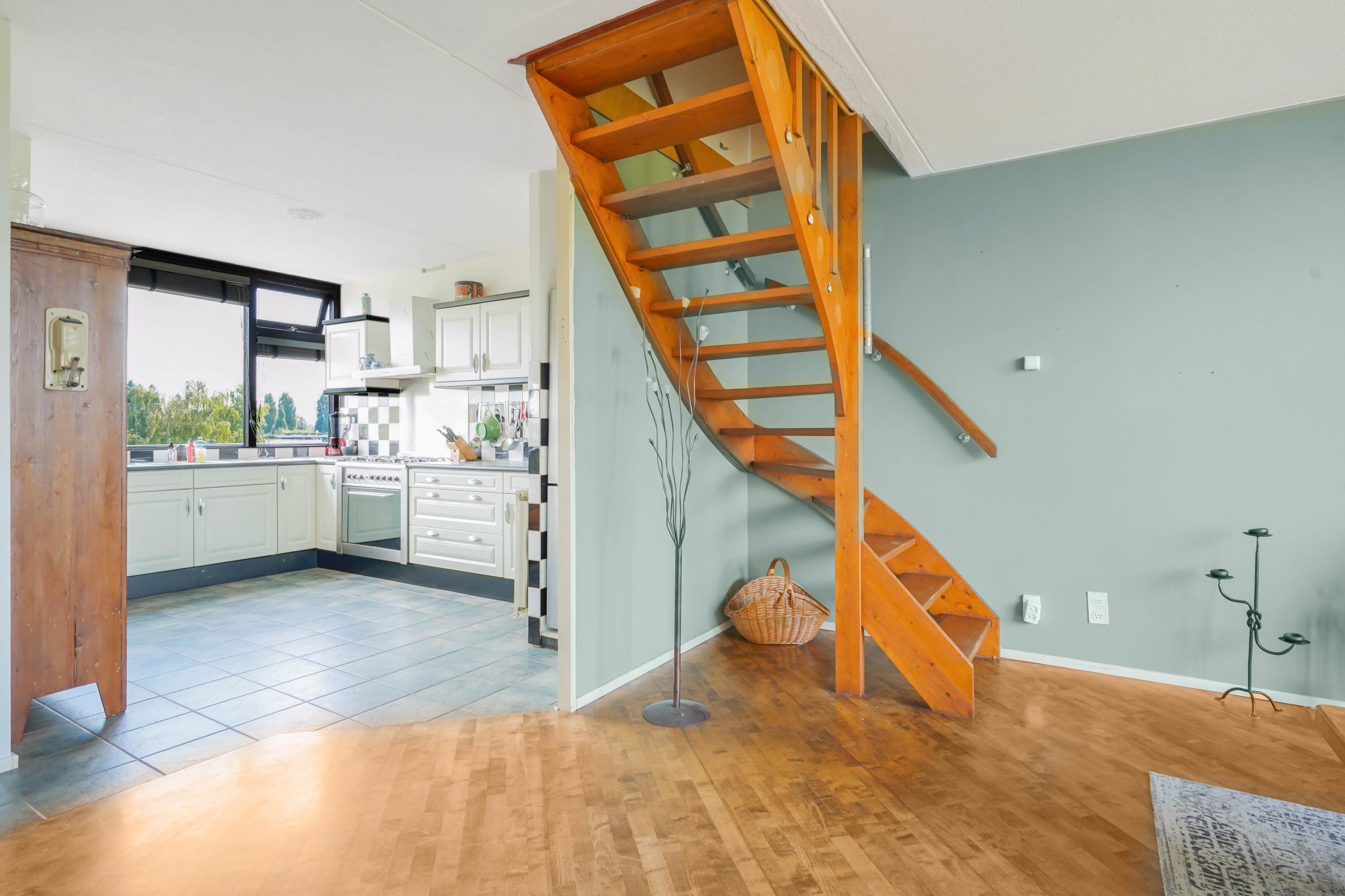 Appartement te koop: van der Waalsstraat 35, Vlaardingen