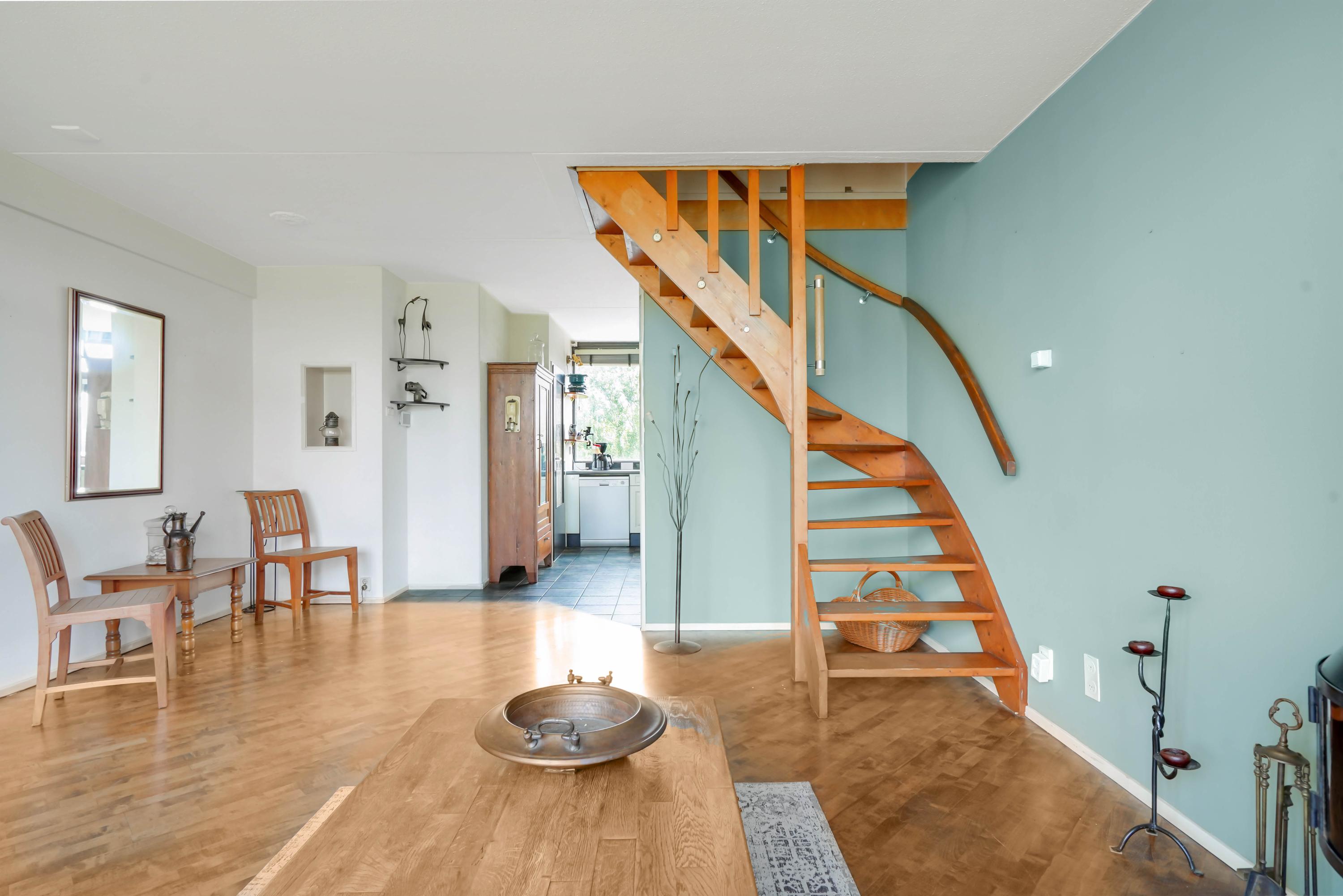 Appartement te koop: van der Waalsstraat 35, Vlaardingen