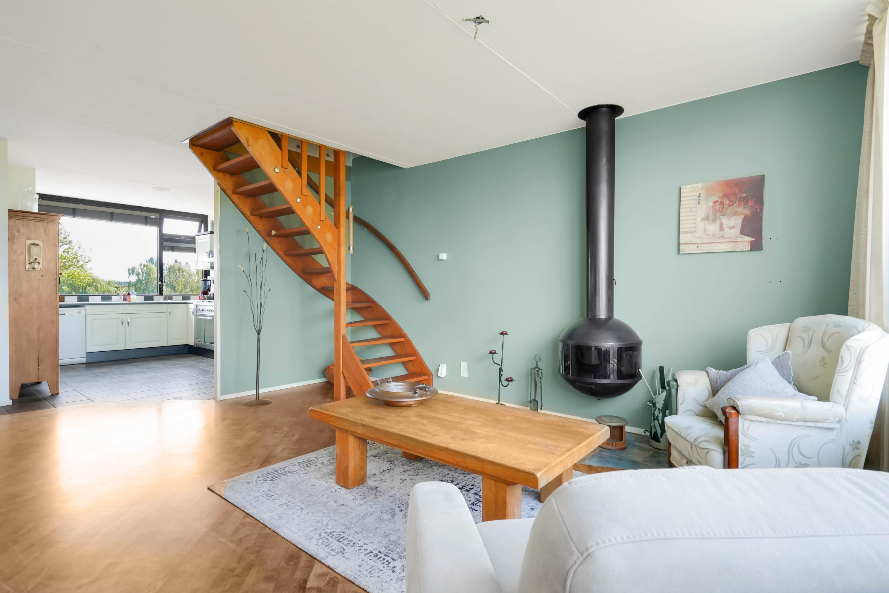 Appartement te koop: van der Waalsstraat 35, Vlaardingen