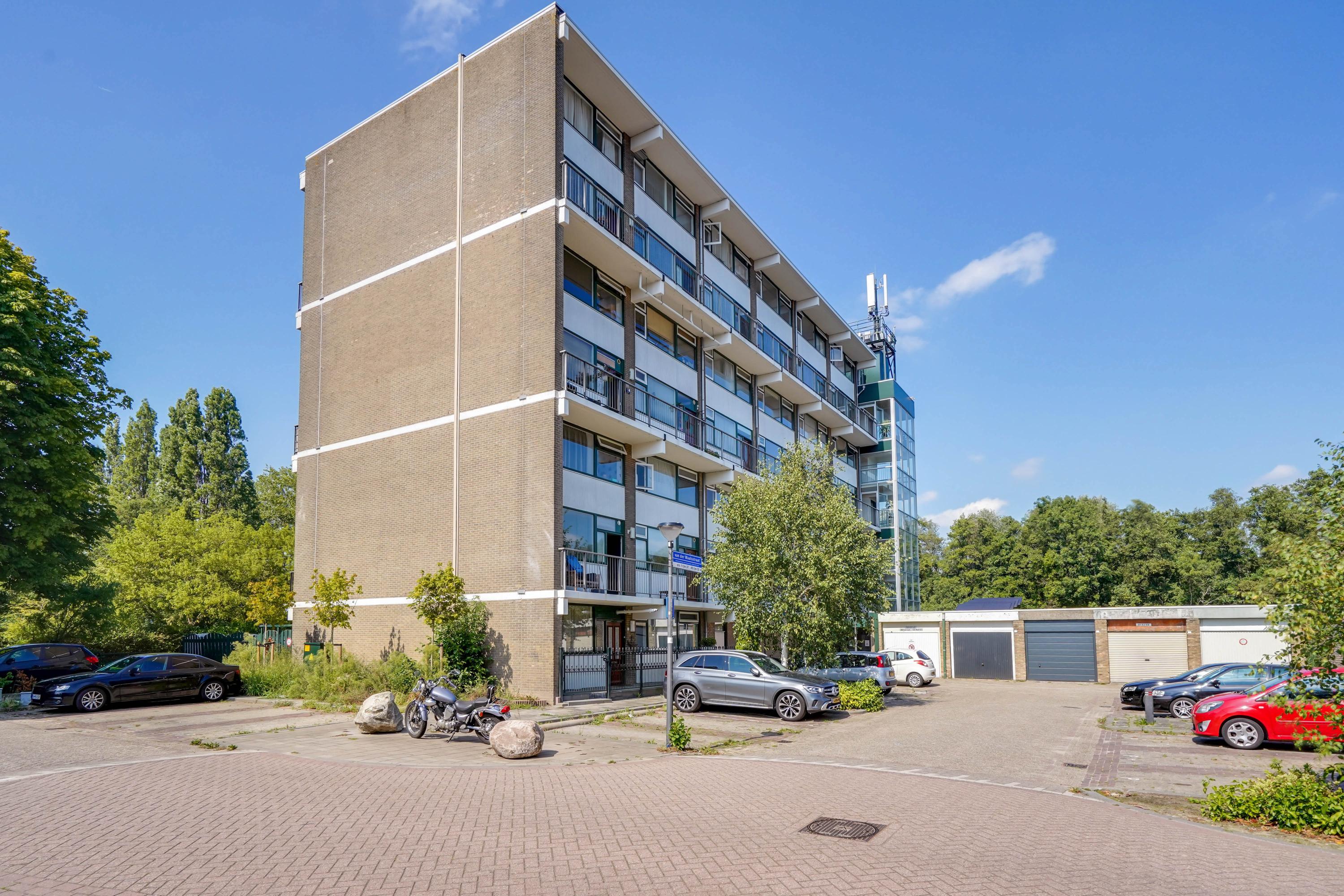 Appartement te koop: van der Waalsstraat 35, Vlaardingen