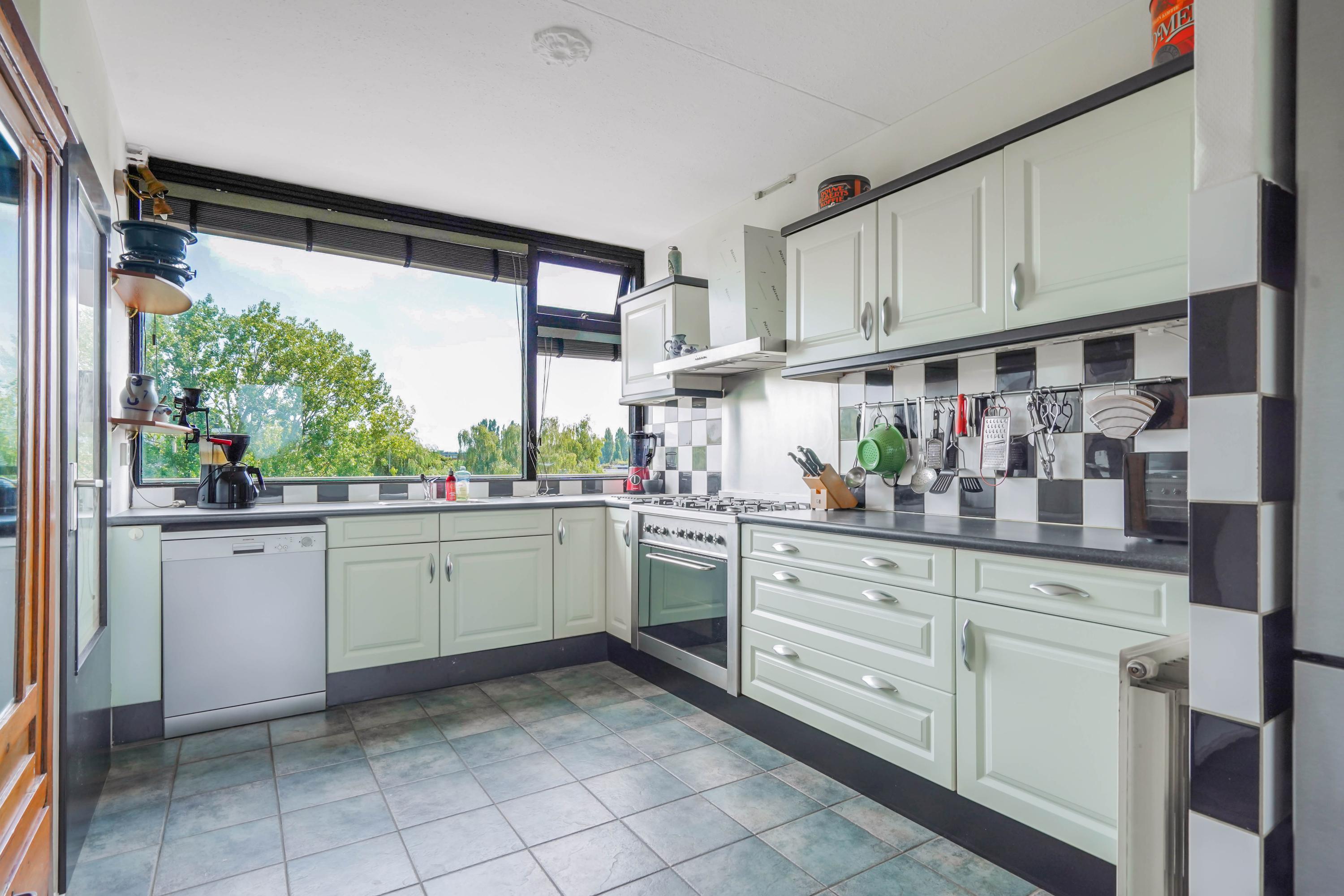 Appartement te koop: van der Waalsstraat 35, Vlaardingen