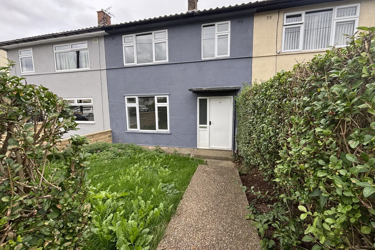 House Staynton Crescent in Kirklees