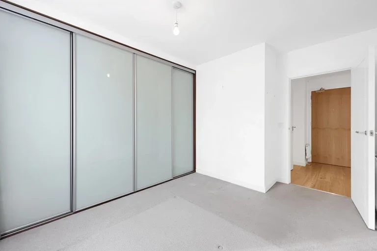Flat FitzHerbert Walk in Greater London