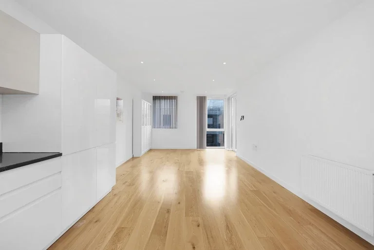 Flat FitzHerbert Walk in Greater London