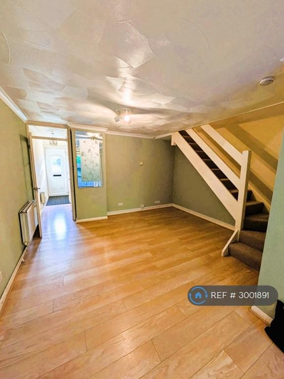 House Ferndown Close in Greater London