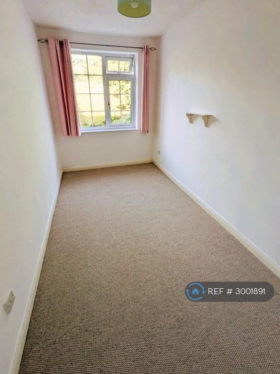 House Ferndown Close in Greater London