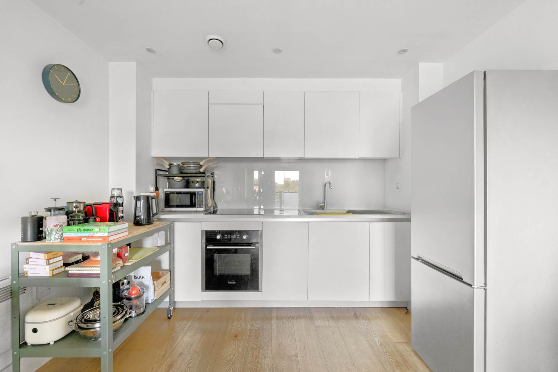Flat Tiltman Place in Greater London