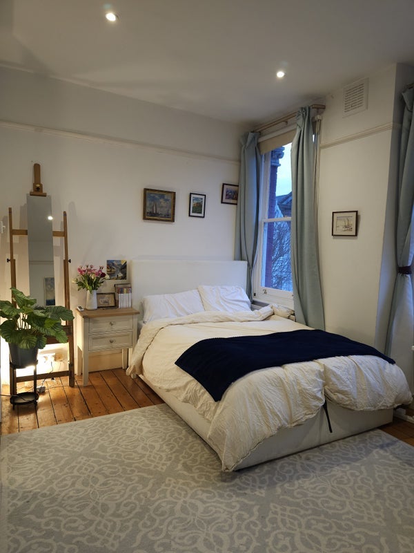 Room Galloway Road in Greater London