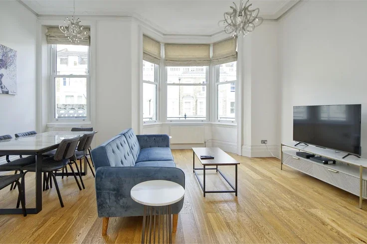 Flat Coleherne Road in Greater London