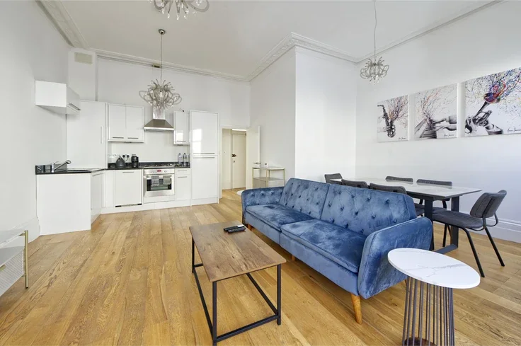 Flat Coleherne Road in Greater London