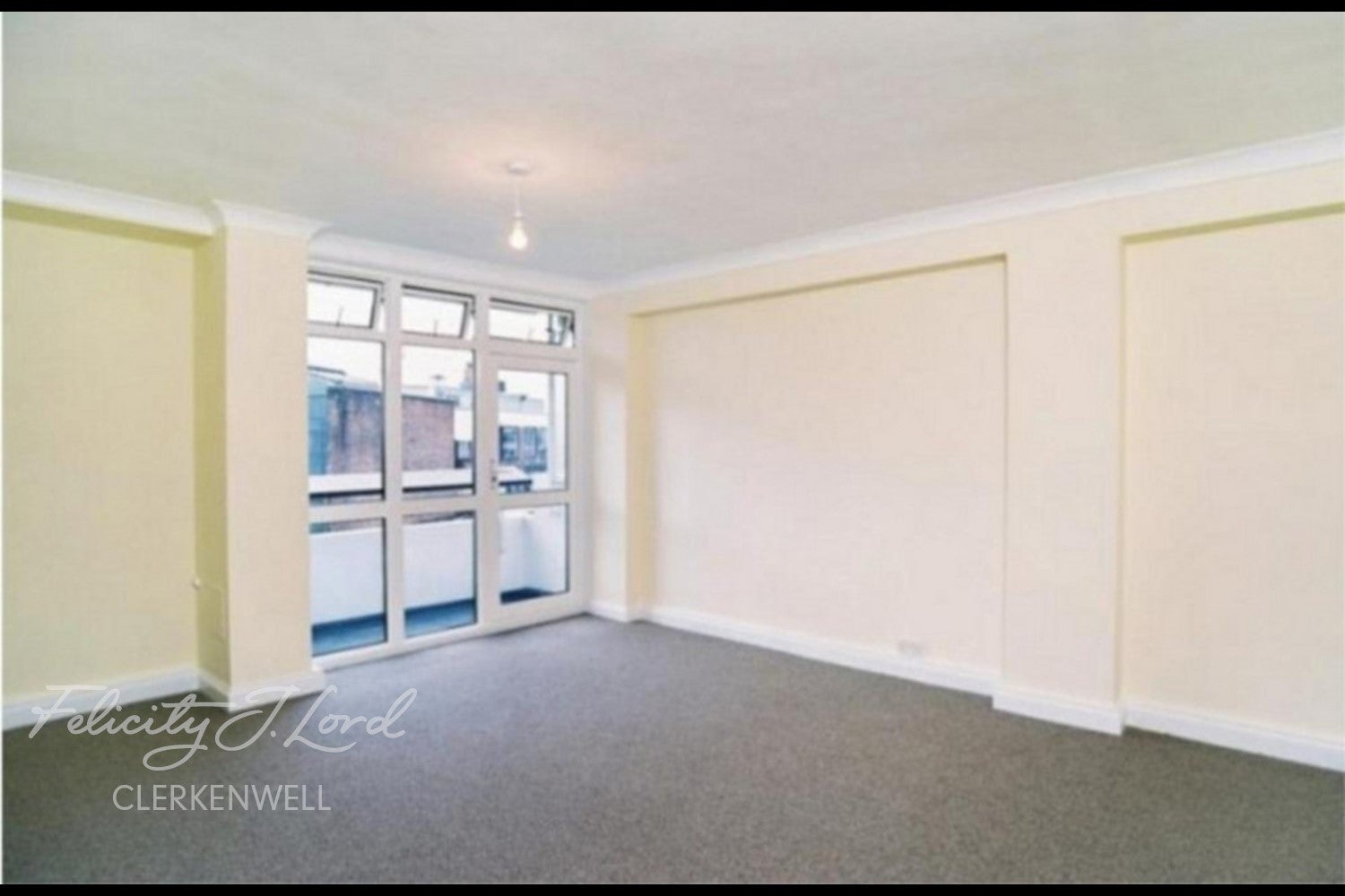 Flat Gee Street in Greater London