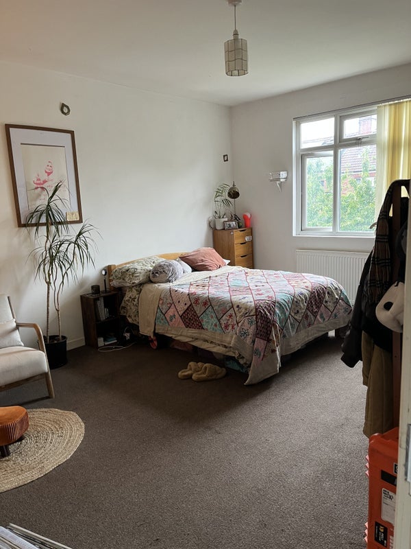 Room Wellington Crescent in Trafford