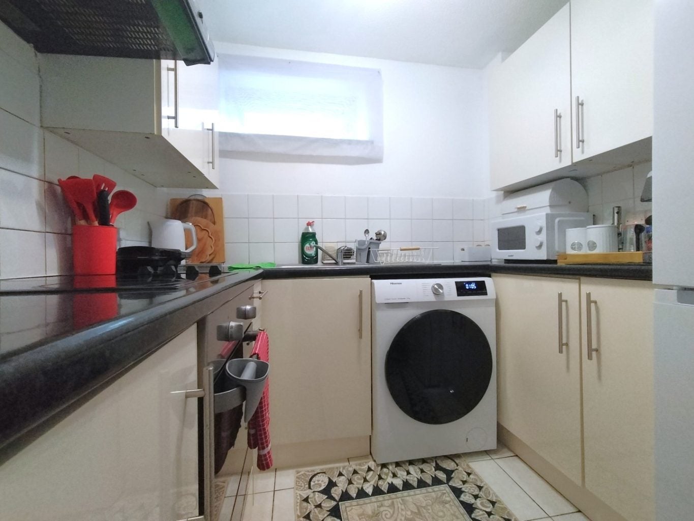 Flat Manly Dixon Drive in Greater London