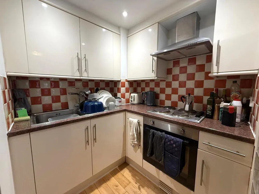 Flat Bartholomew Terrace in Exeter