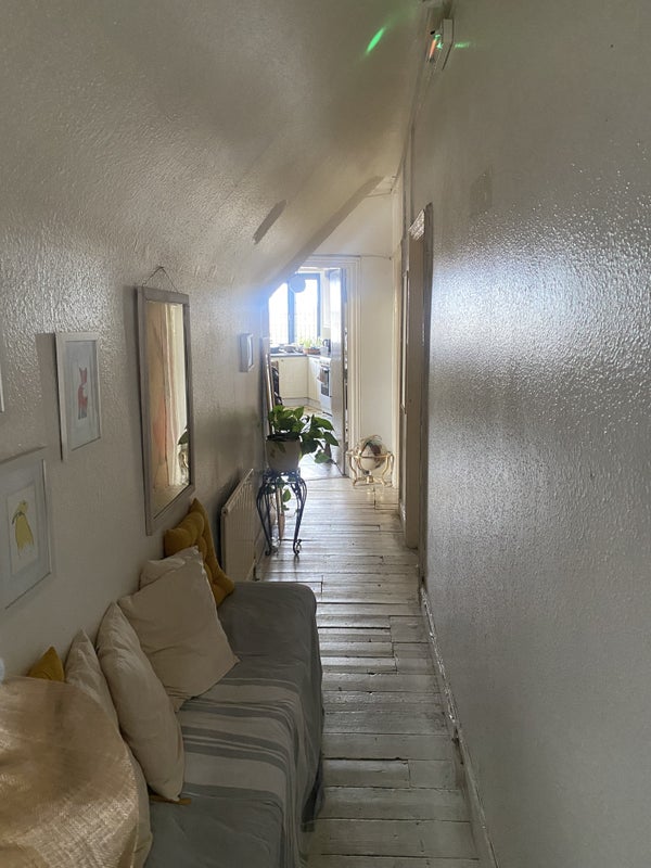 Room Grove Green Road in Greater London