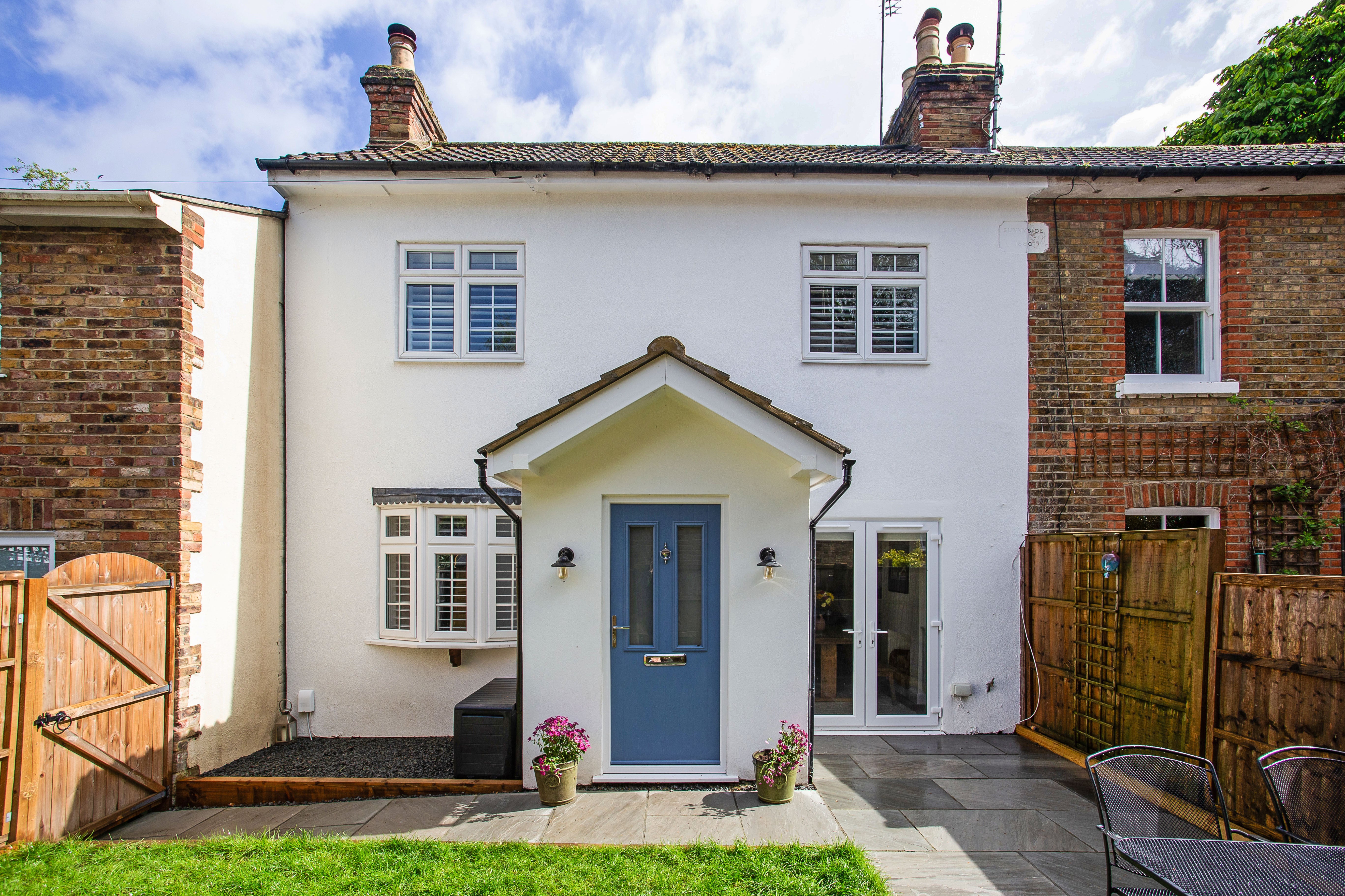 House Hillfield in Elmbridge
