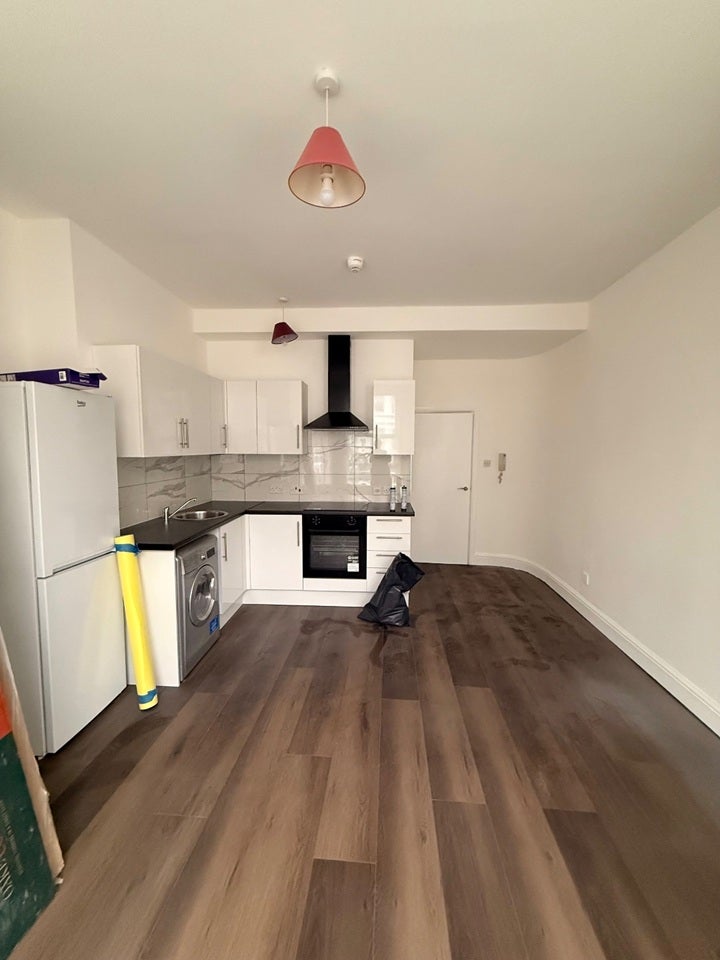 Flat Burgoyne Road in Greater London