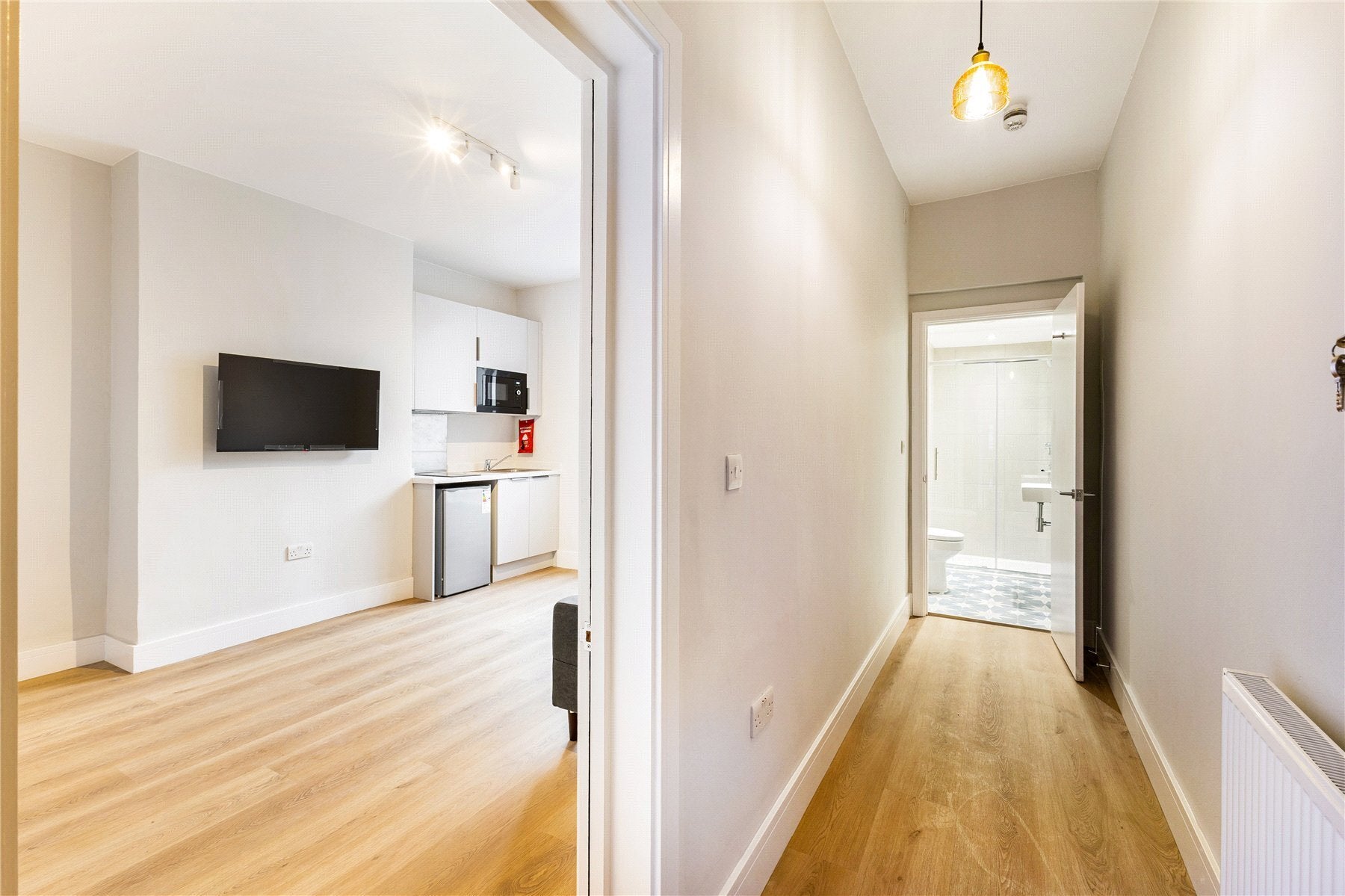 Flat Uxbridge Road in Greater London