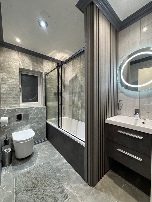 Room Venture Scout Way in Manchester