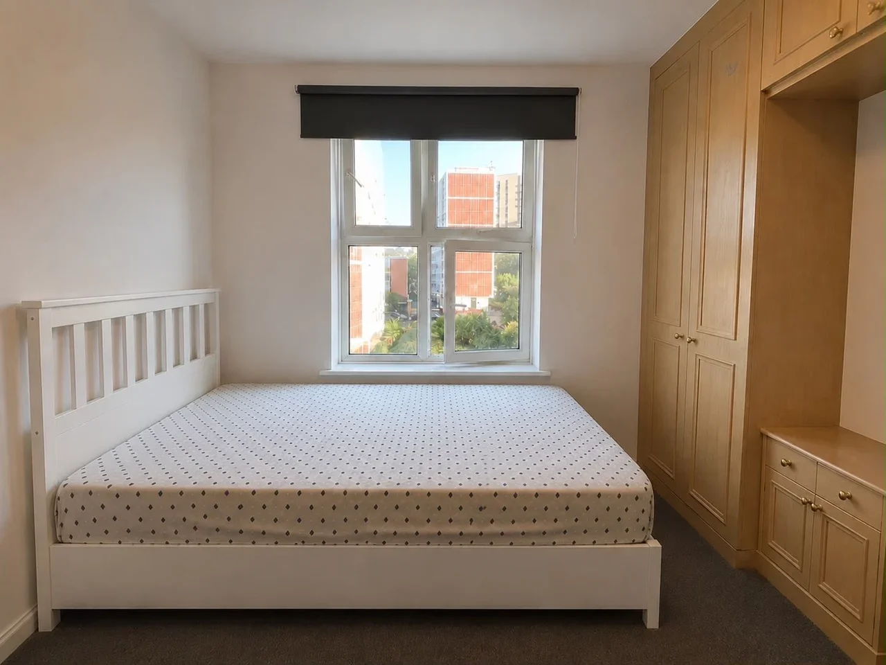 Room Newburn Street in Greater London