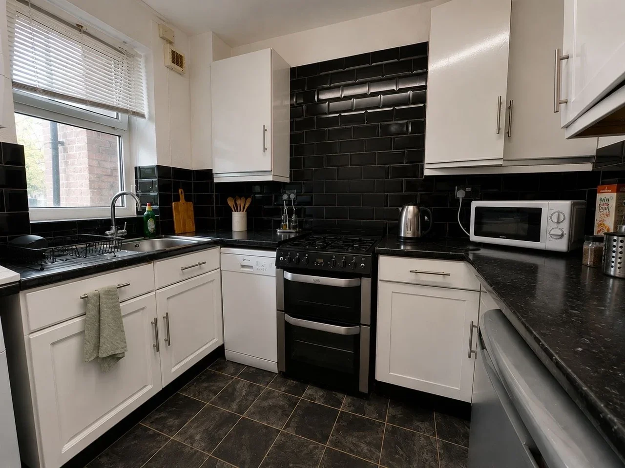 Room Newburn Street in Greater London