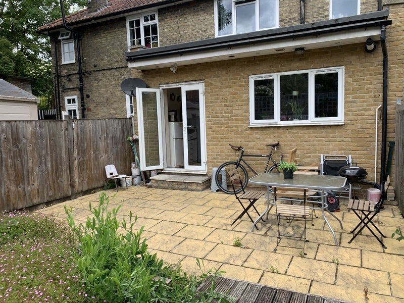 Room Sawley Road in Greater London