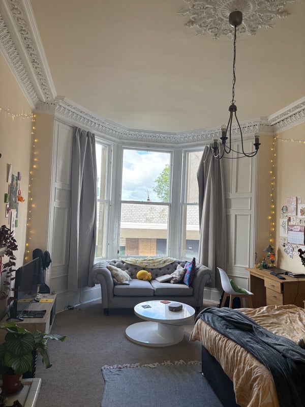 Room Morningside Road in City of Edinburgh