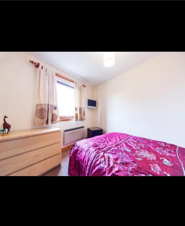 Room Elliot Street in Glasgow
