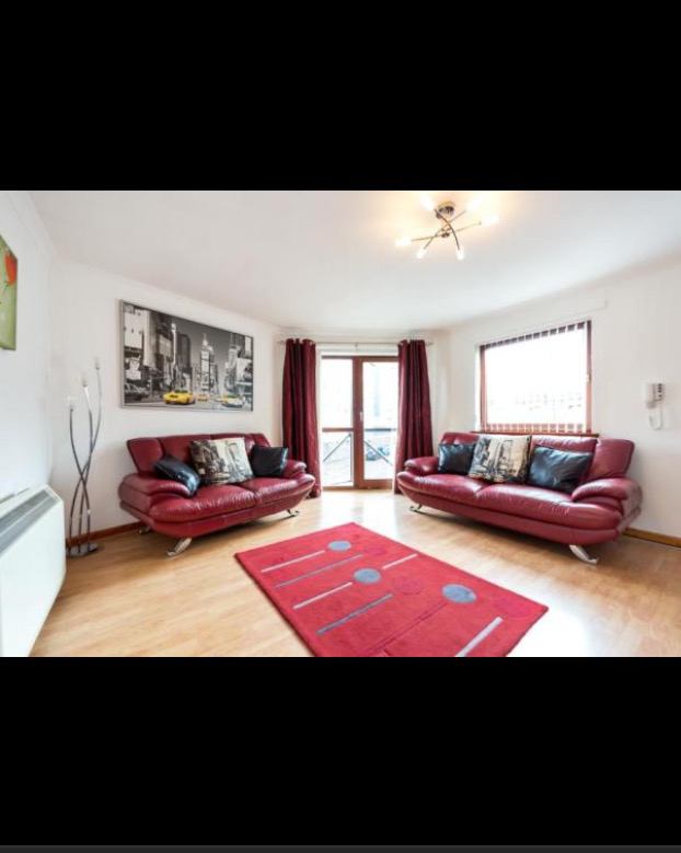 Room Elliot Street in Glasgow