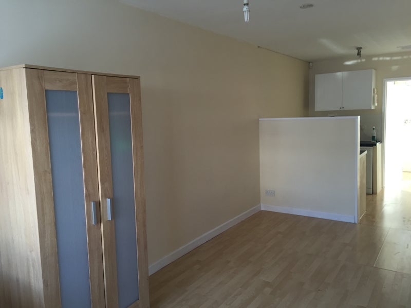 Flat Dunmail Road in Bristol