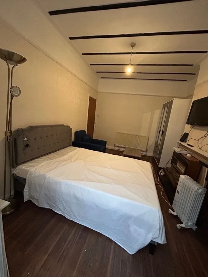 Room Craignair Road in Greater London