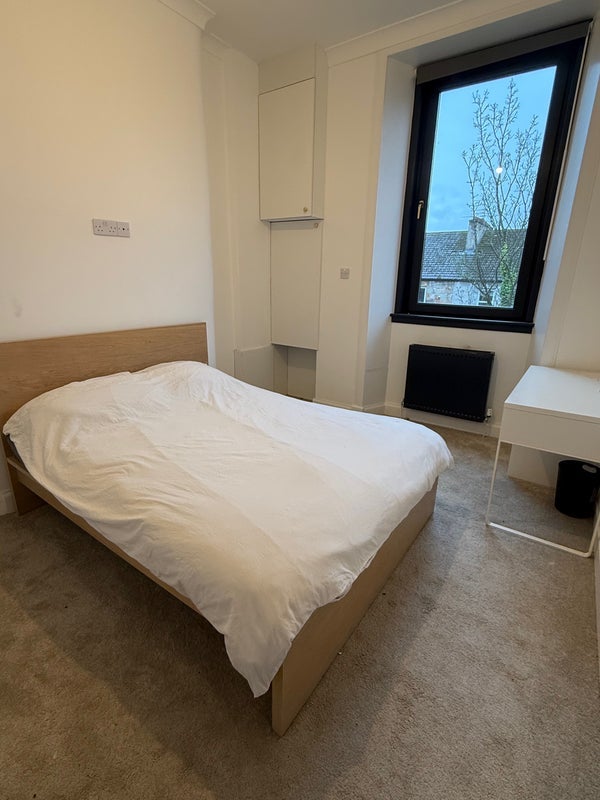 Room Garthland Drive in Glasgow