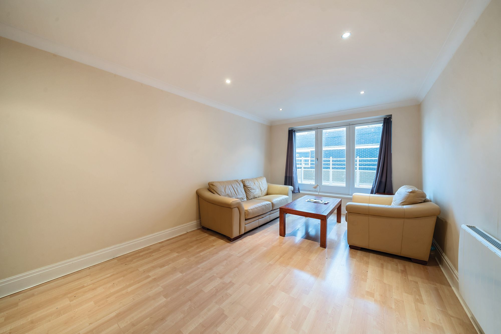 Flat Odessa Street in Greater London