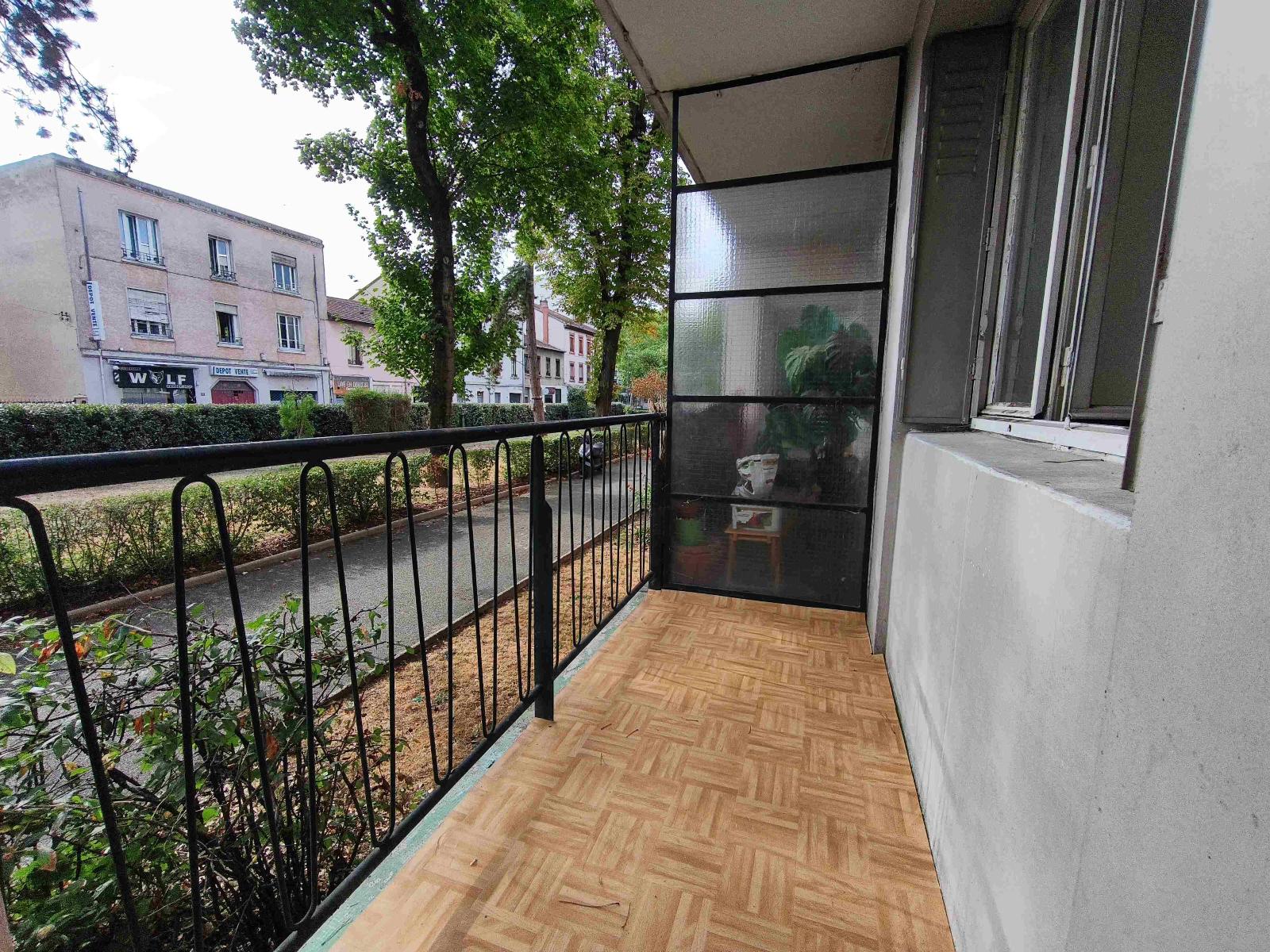 Flat Rue du 1er Mars 1943 in Villeurbanne