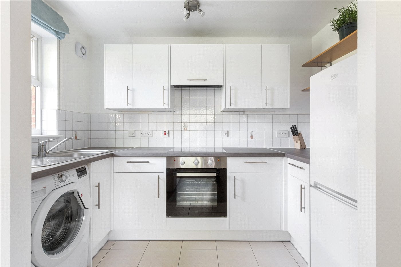 Flat Burghley Hall Close in Greater London