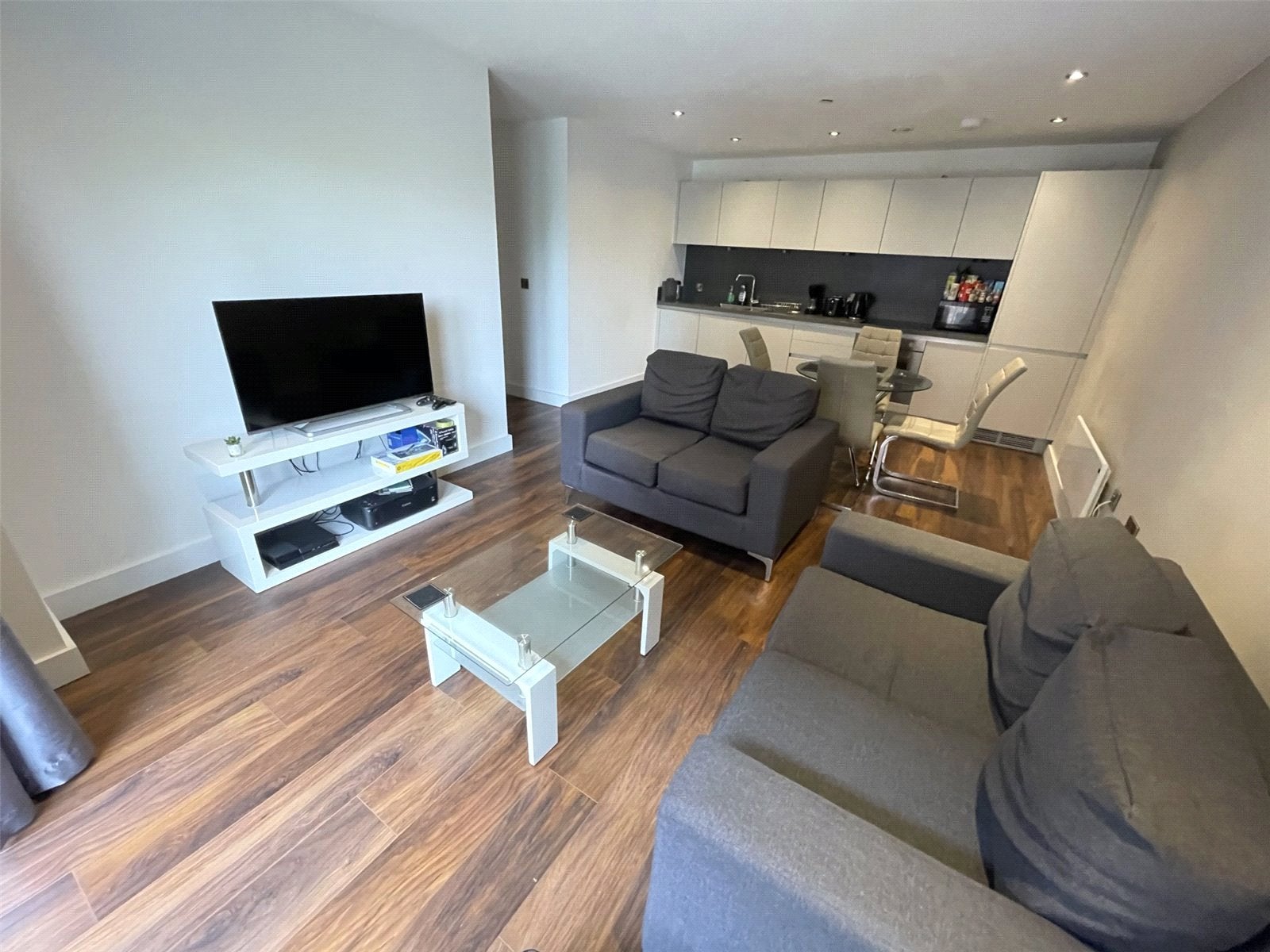 Flat Ordsall Lane in Salford