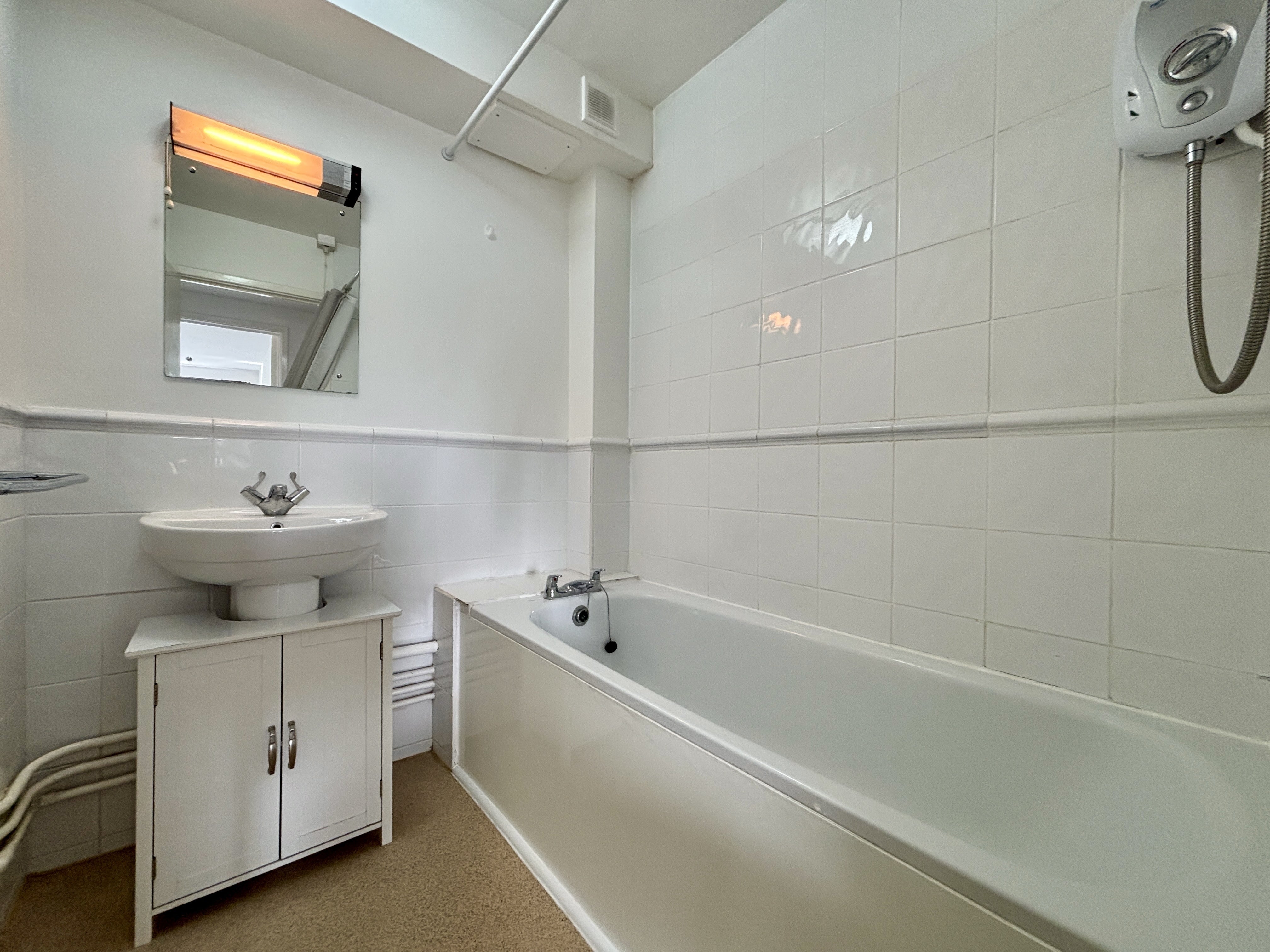 Flat Westgate Road in Greater London