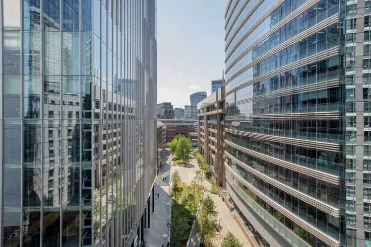 Flat New Drum Street in Greater London