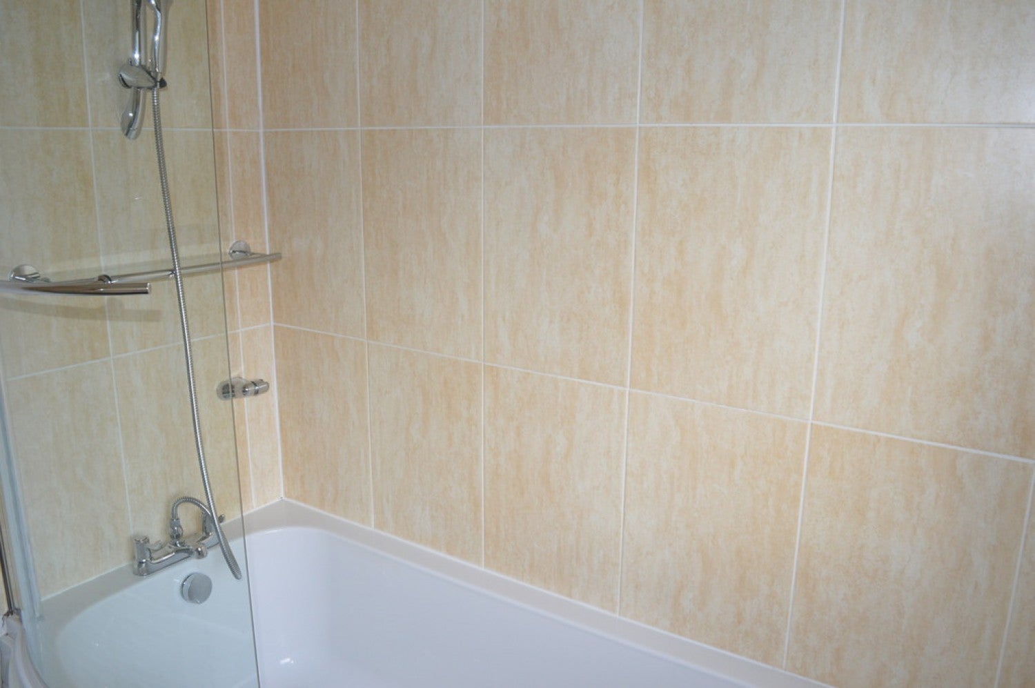 Flat Redhill Court in Bournemouth