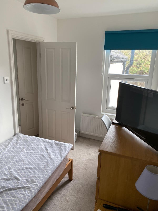 Room Parker Road in Greater London