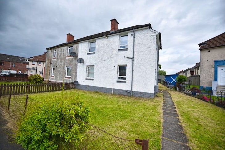 Flat Hall Street in Bonhill