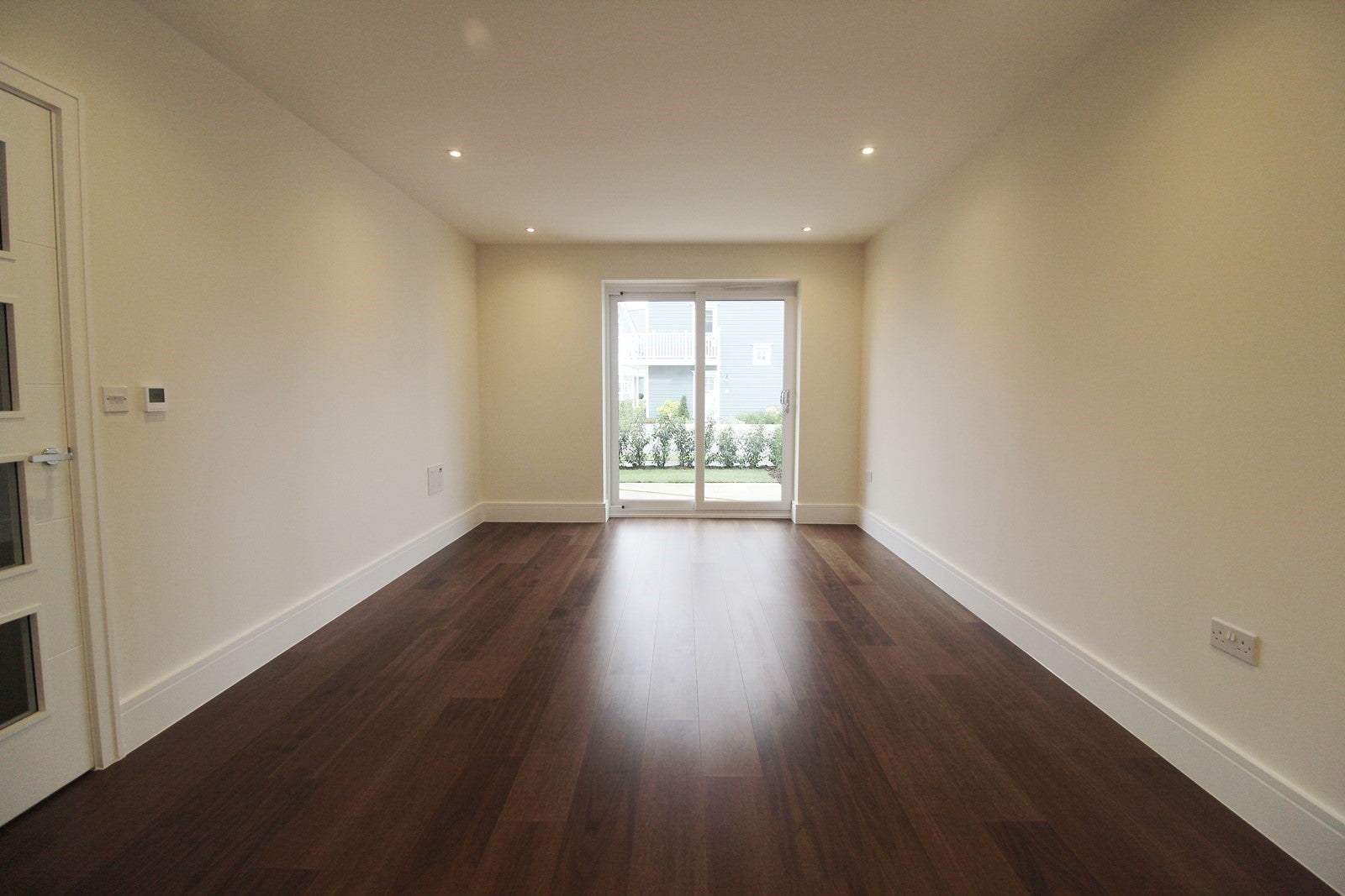 Flat Champlain Street in Reading