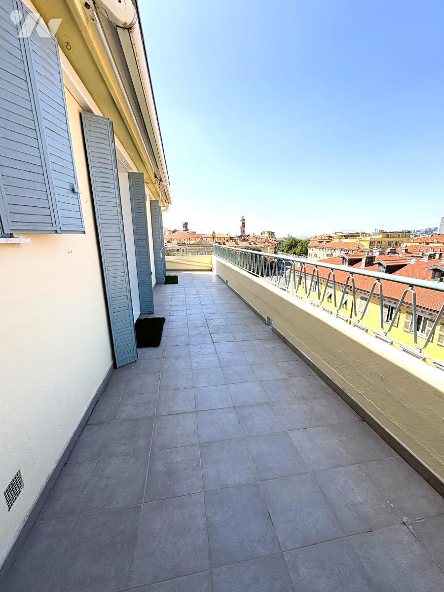 Appartement Avenue de la République à Nice