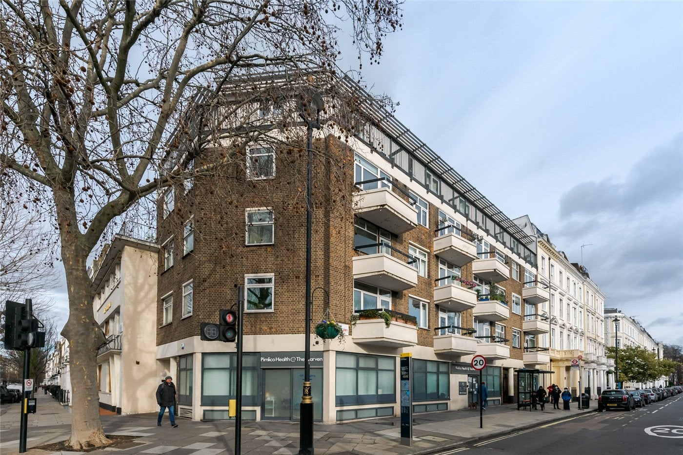 Flat Lupus Street in City of Westminster