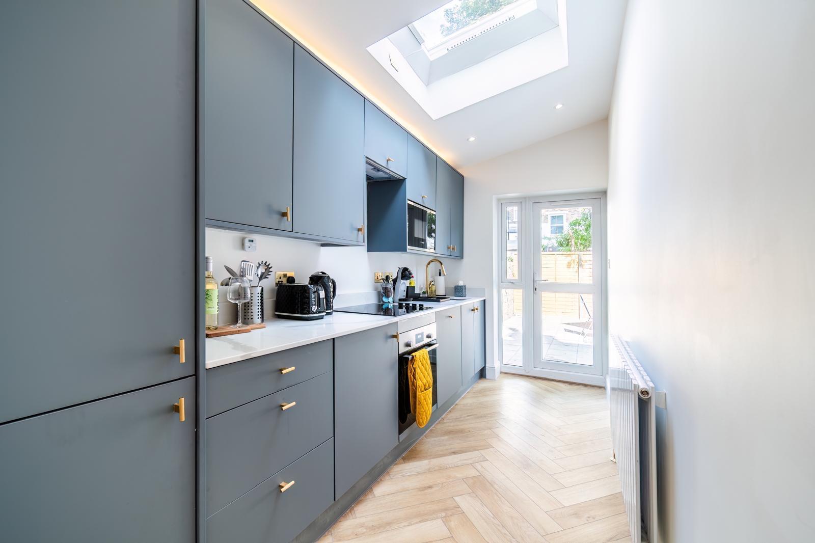 Flat Prince of Wales Road in Greater London
