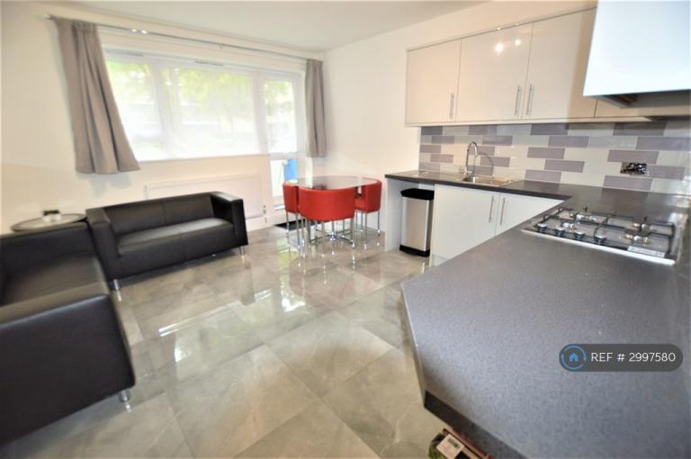 Flat Stanhope Street in Greater London