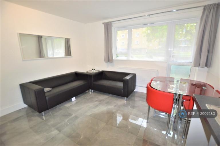 Flat Stanhope Street in Greater London
