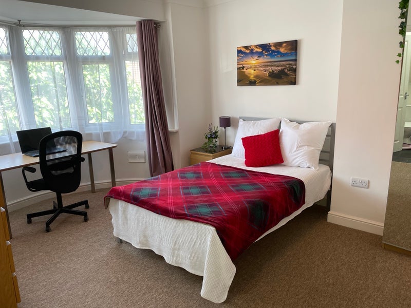 Room Leda Avenue in Bristol